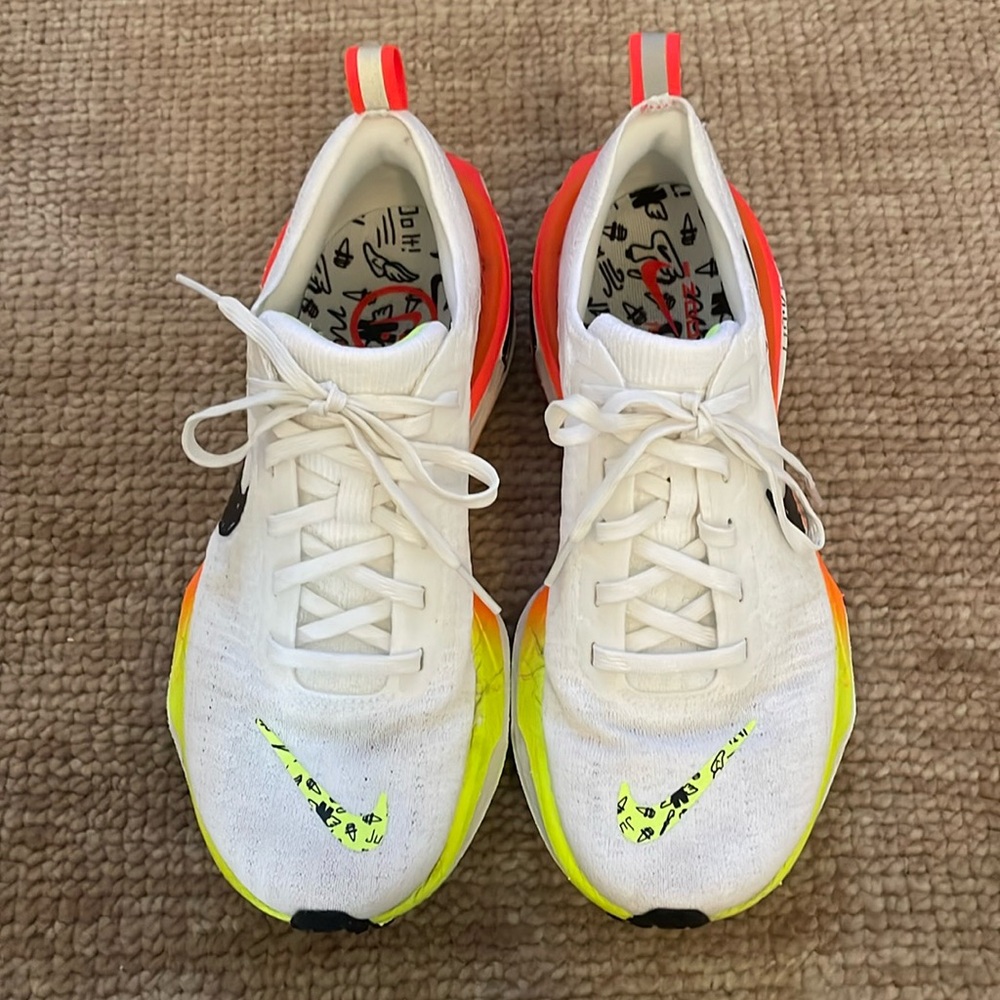 Nike ZoomX Invincible Run 3 Men’s Running Shoe US6.5 Men’s / US 8 Womens